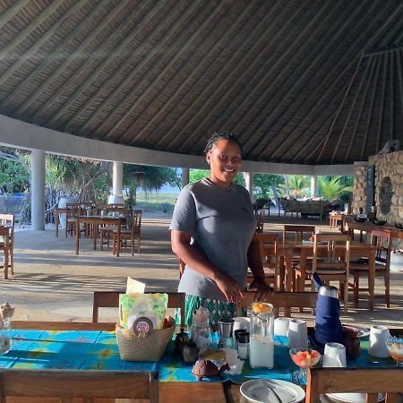 Emayani Beach Lodge Pangani Eksteriør bilde