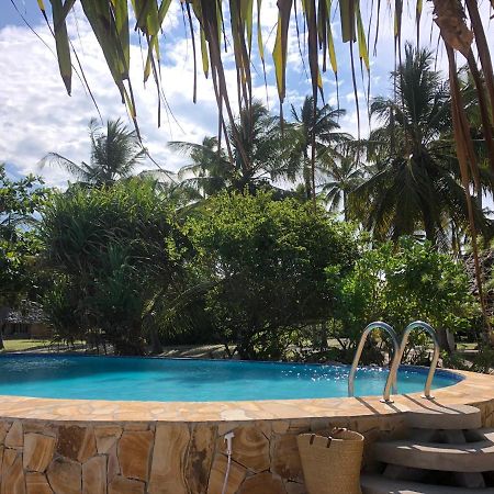 Emayani Beach Lodge Pangani Eksteriør bilde