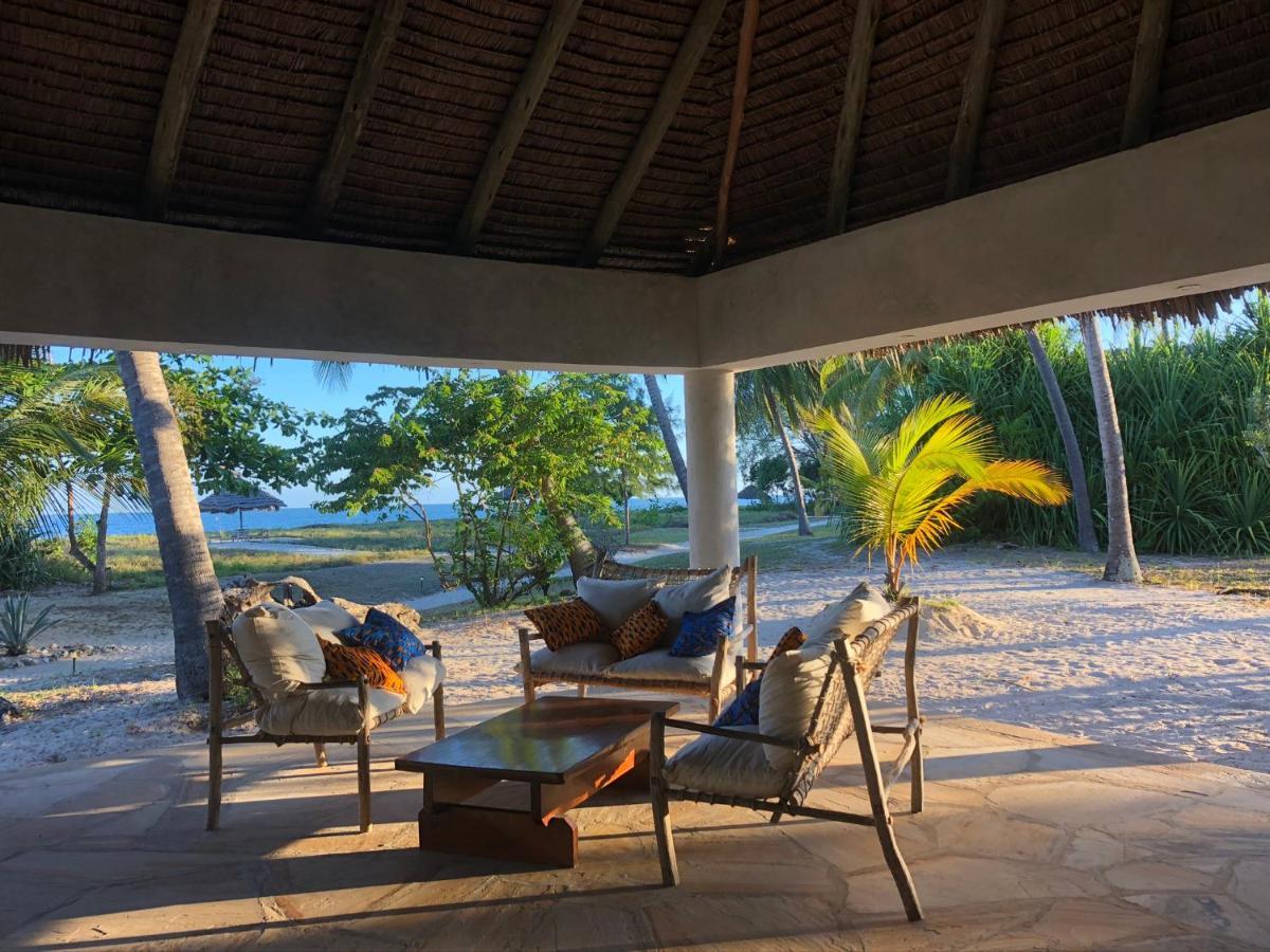 Emayani Beach Lodge Pangani Eksteriør bilde