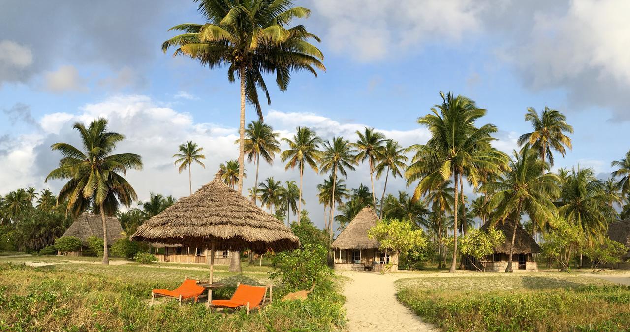 Emayani Beach Lodge Pangani Eksteriør bilde