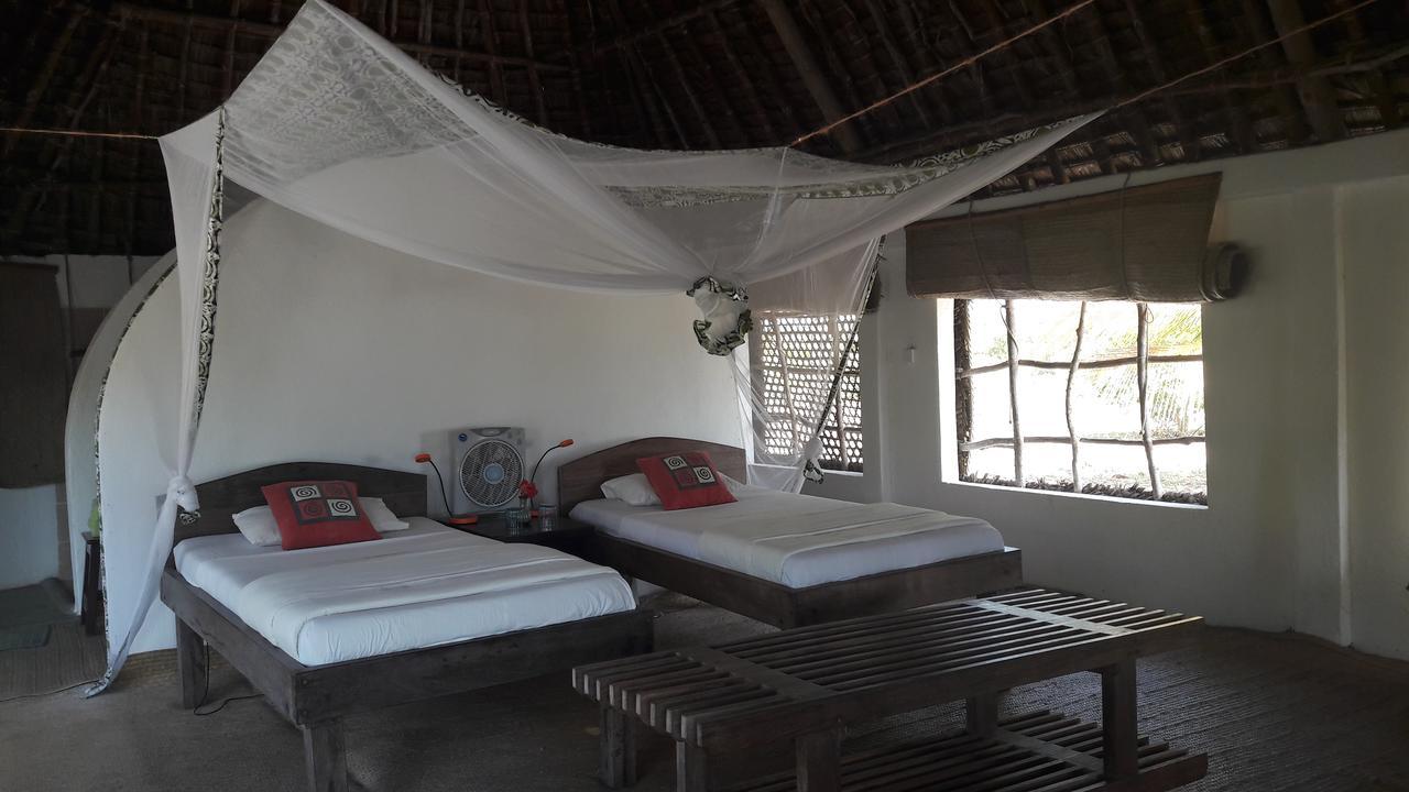 Emayani Beach Lodge Pangani Eksteriør bilde