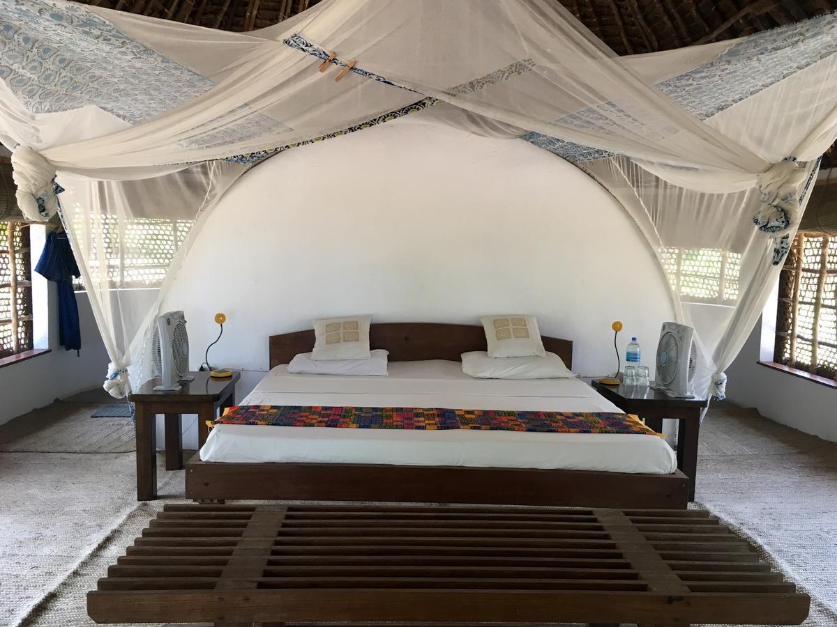 Emayani Beach Lodge Pangani Eksteriør bilde