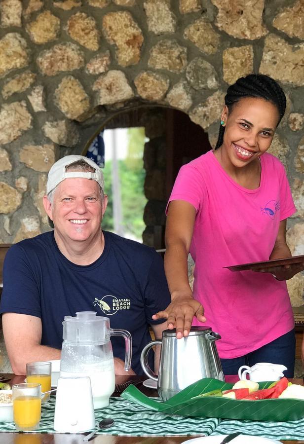 Emayani Beach Lodge Pangani Eksteriør bilde